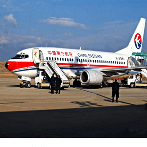 青岛机场物流航空快运业稳步发展的原因是什么？